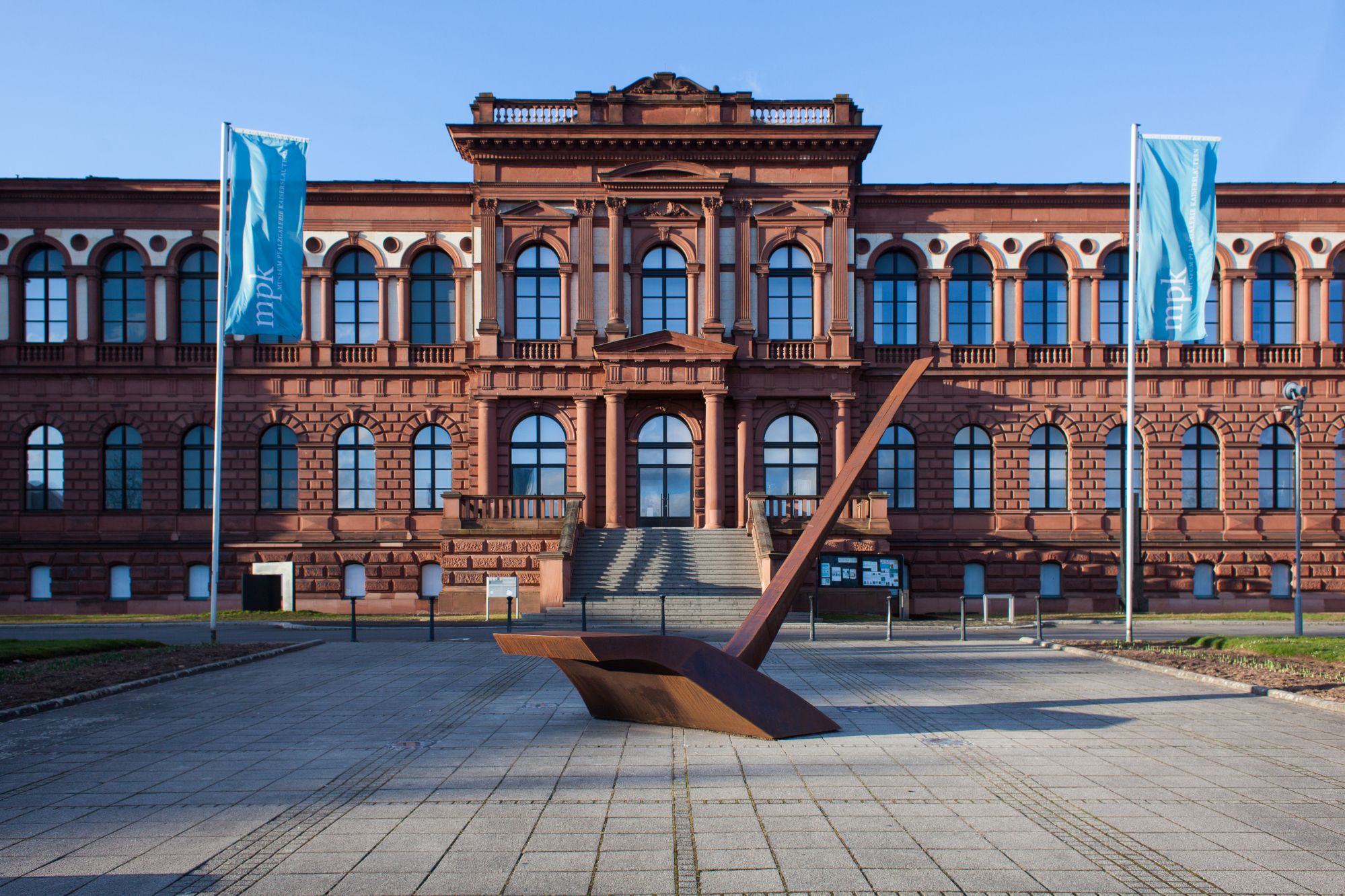 mpk Museum Pfalzgalerie Kaiserslautern exterior view