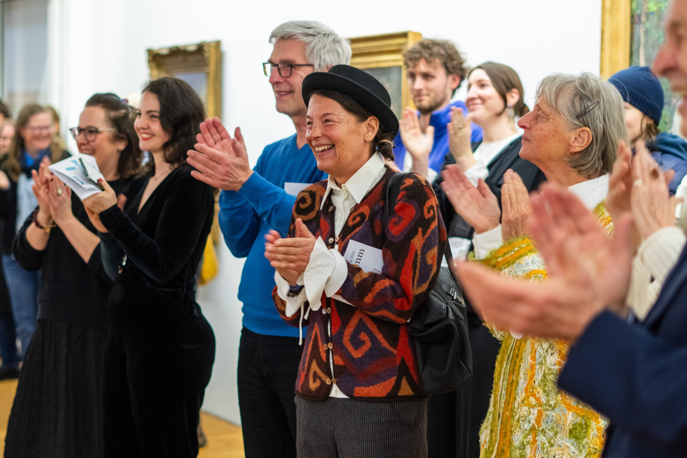 Publikum Applaus Lachen (1)