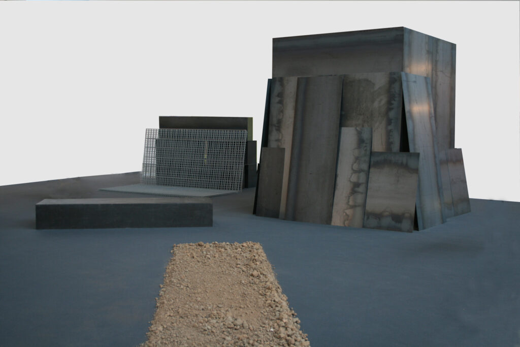 Madeleine Dietz, ENT - FESTUNG 2016 diverse Stahlplatten, Wellengitter, Erde, Foto und © Madeleine Dietz